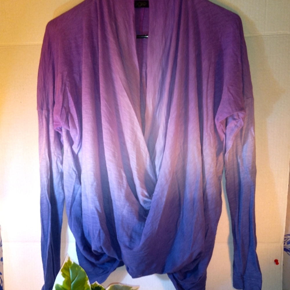 Ogle hombre tye dyed top. Purple hues. Made in USA